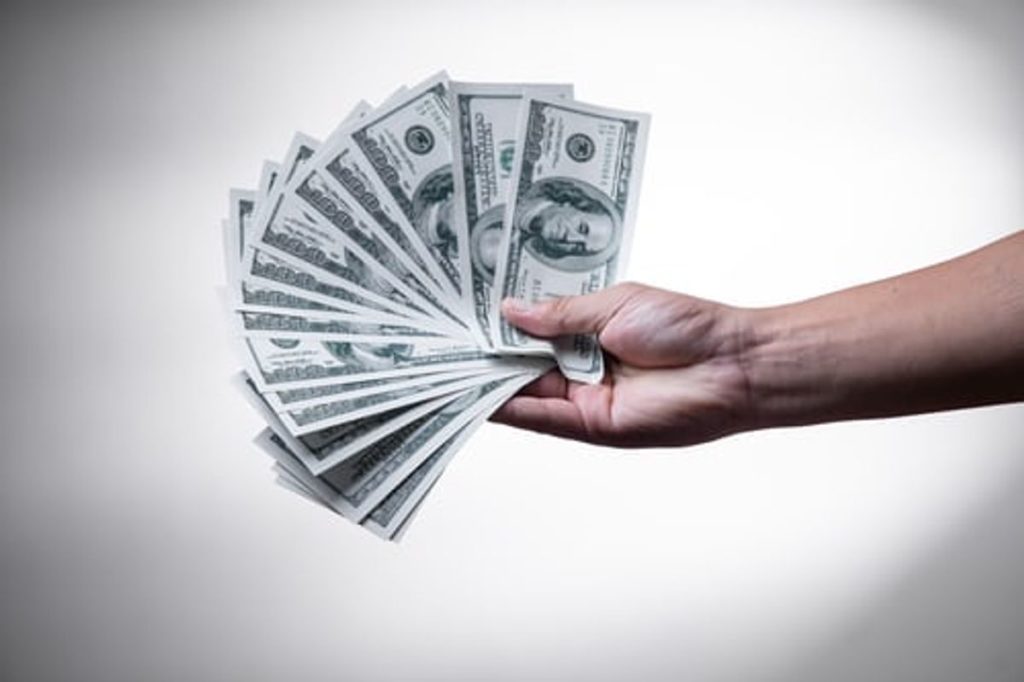 Learning to make Cash With A Niche Weblog Versus A General Blog