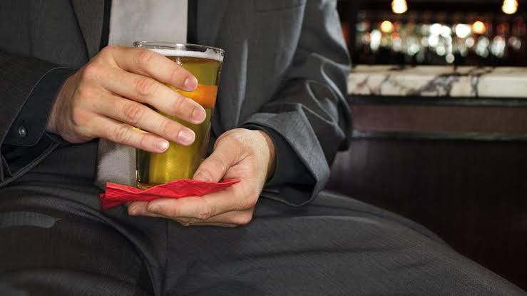 7 Quiet Symptoms of Functional Alcoholics
