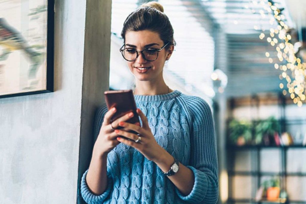 Let’s Know More about Watching Movies Online