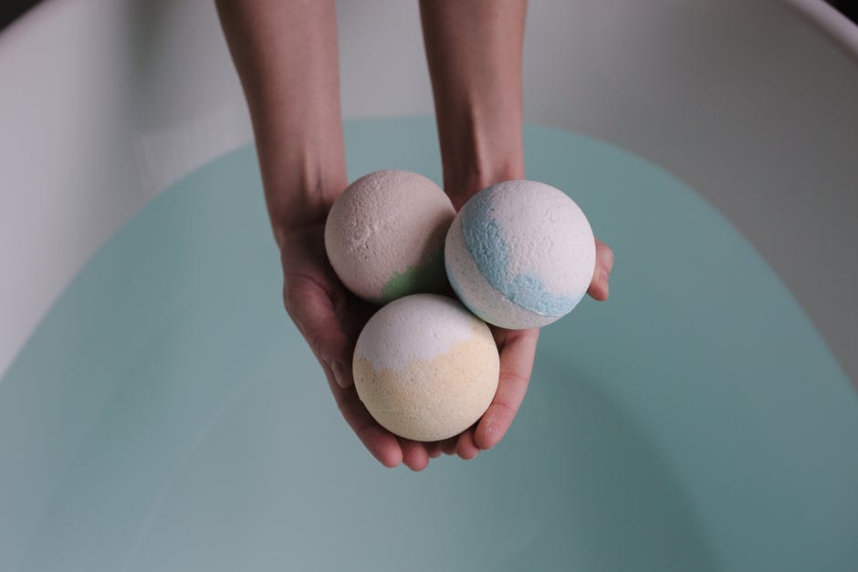 What Are the Different Types of Bath Bombs That Exist Today?