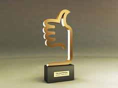 3 Types of Custom Acrylic Awards for Employees and Clients