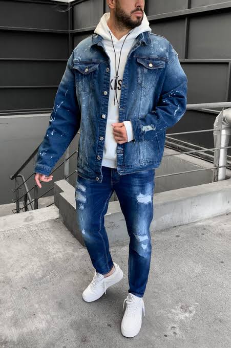 Style Guide: How to Decorate Your Jean Jacket