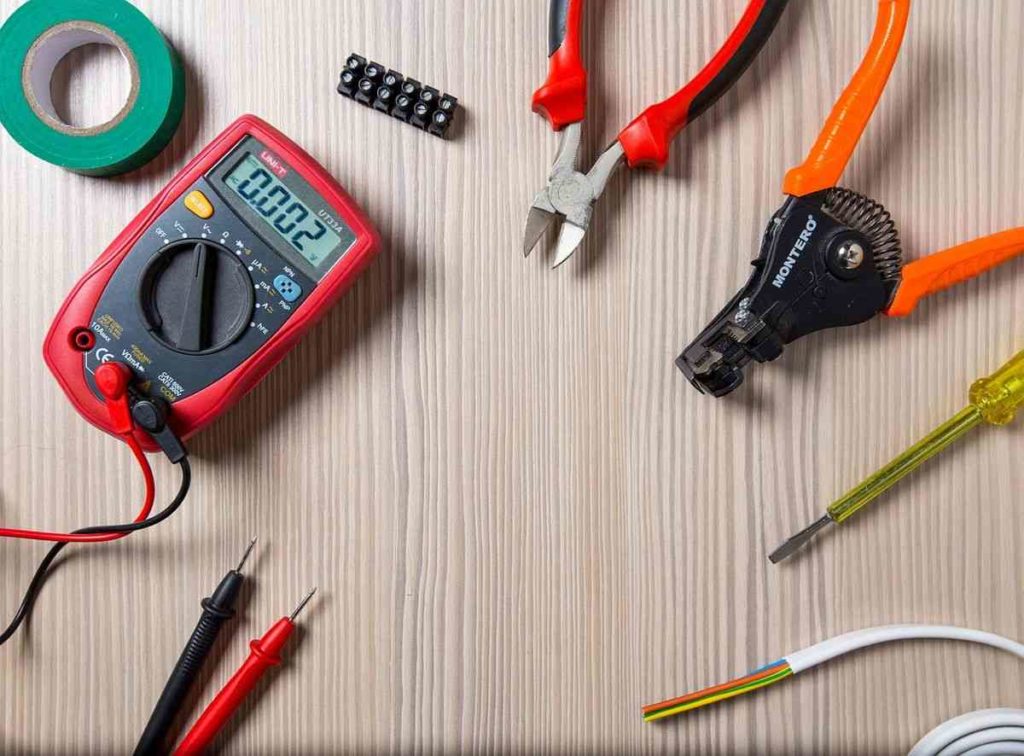 10 Common Electrical Problems and How to Deal with Them