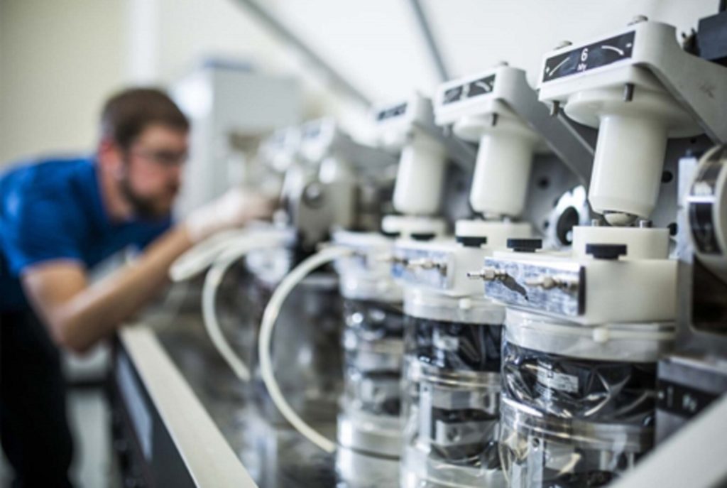 Selling Medical Equipment: 5 Tips for Success