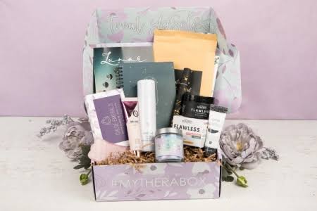 Company Gifts: 3 Ideas for Your Next Company Gift Basket