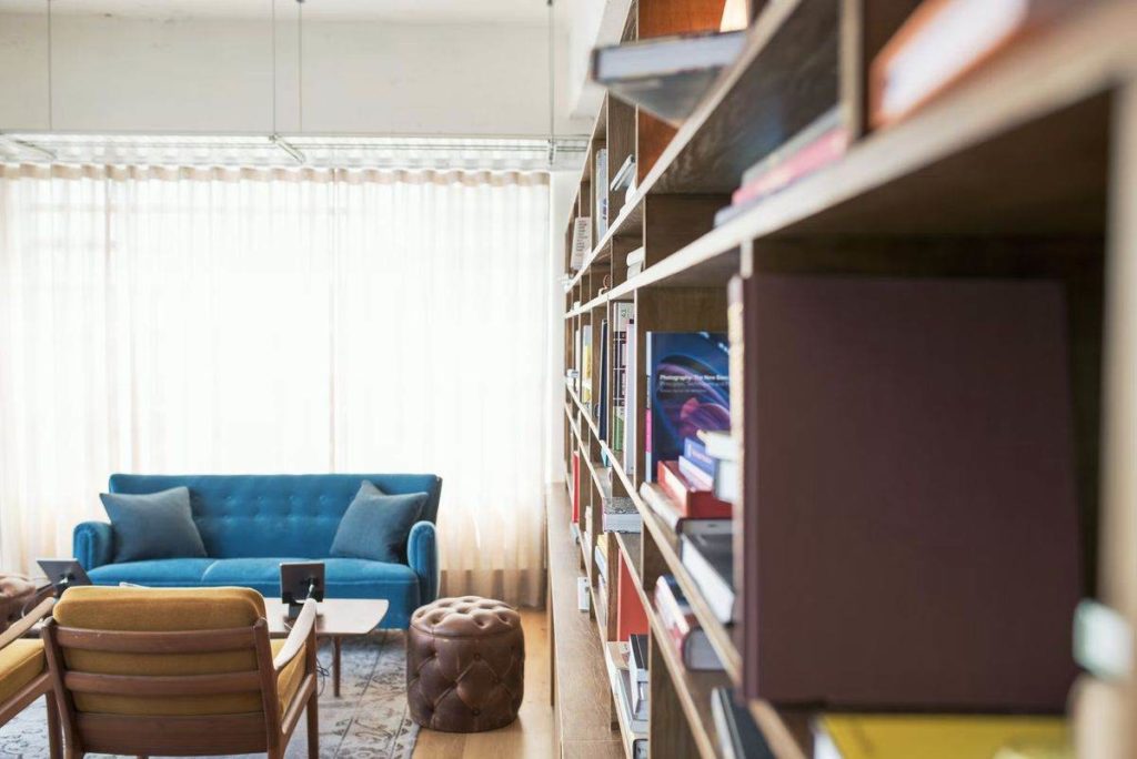 8 reasons why you should have a ottoman chair in your living room