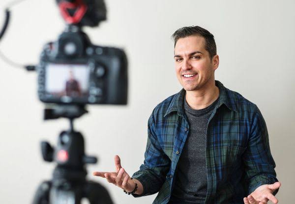 7 Tips for Creating a Powerful Video Testimonial for Your Product