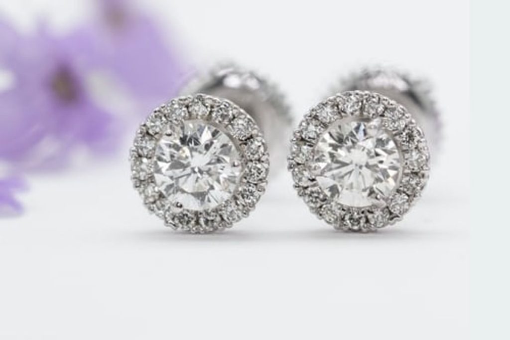 How do you purchase the right diamond earrings?