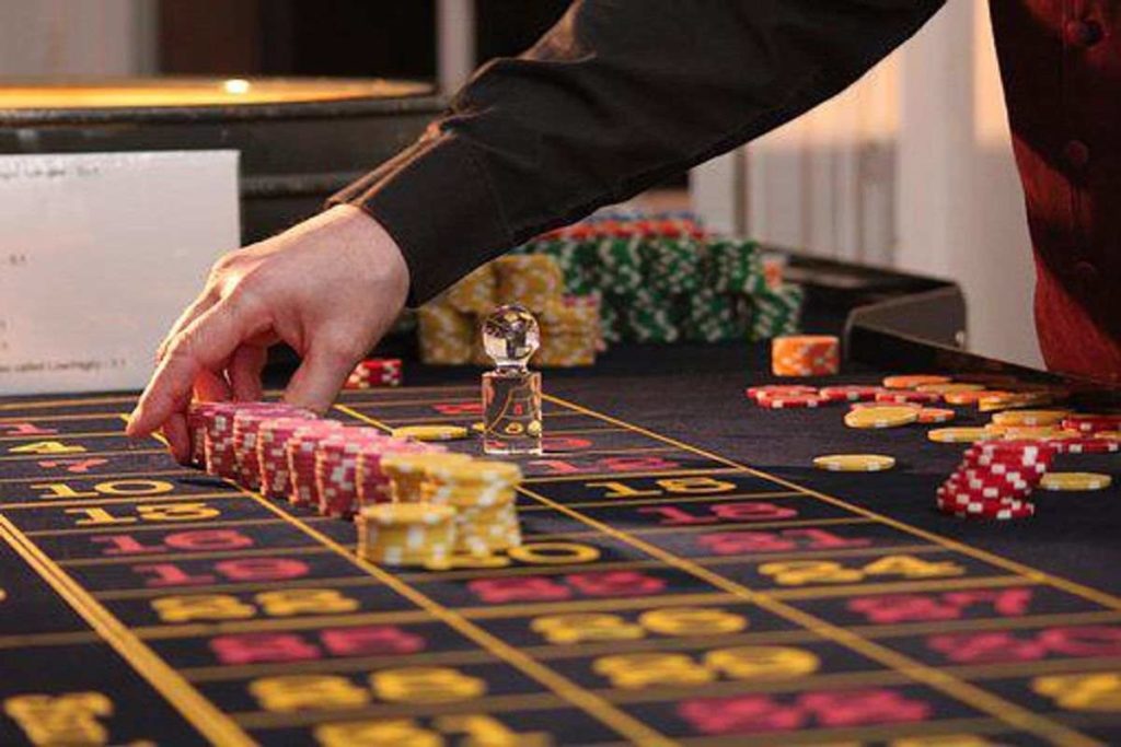 How you can make a Living Playing At On the net Casinos