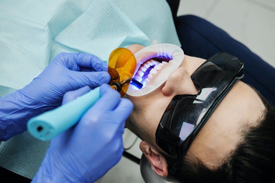 How Do Dentists Pull Teeth?