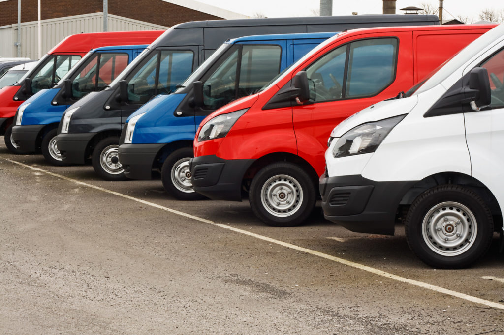 Mitigating Risk: How to Choose Between Fleet Management Systems
