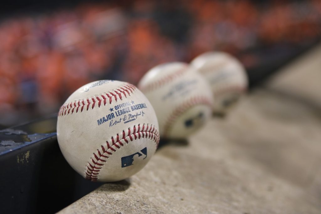 A Simple Guide to Baseball Lovers Gifts