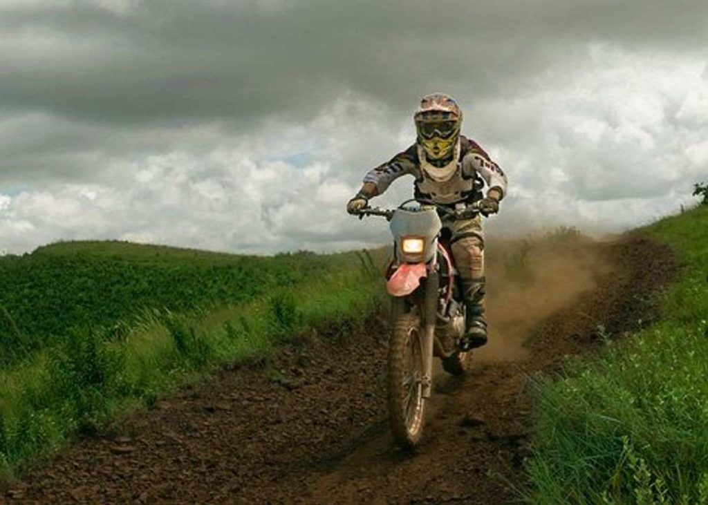 250 cc dirt bike