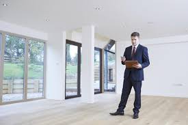 Why Become a Real Estate Agent? What Are the Benefits?