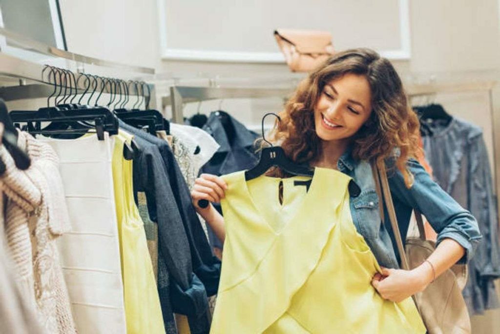 Buying Clothes Online – Improve your Wardrobe