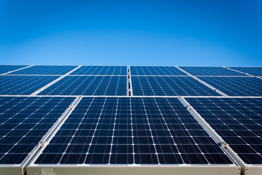 A Short Guide to the Average Cost of Solar Panels in 2022