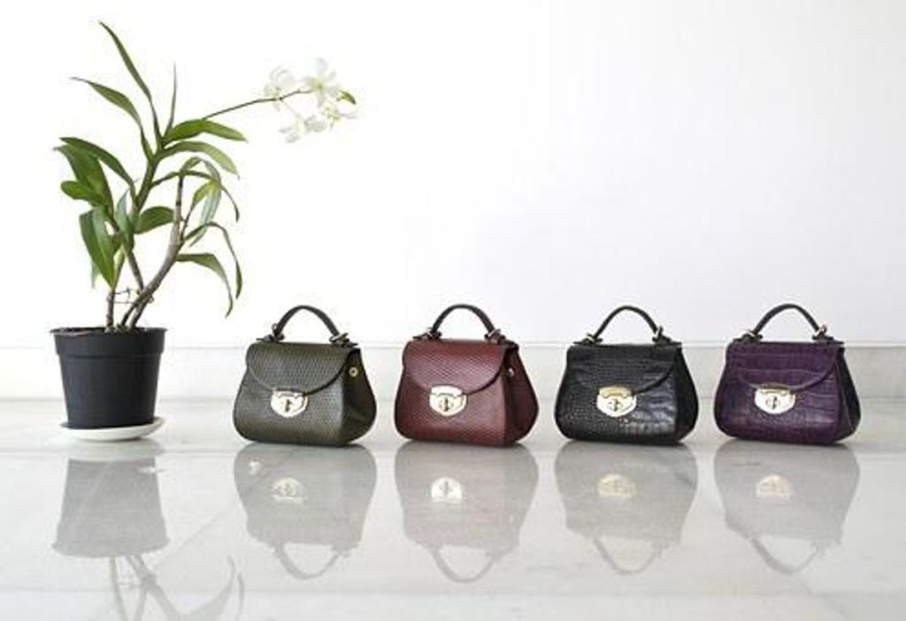 TOP 8 WOMEN’S BAGS THAT ARE IN TREND FOR 2022