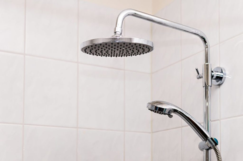 Dual shower head gives rise to an amazing showering experience