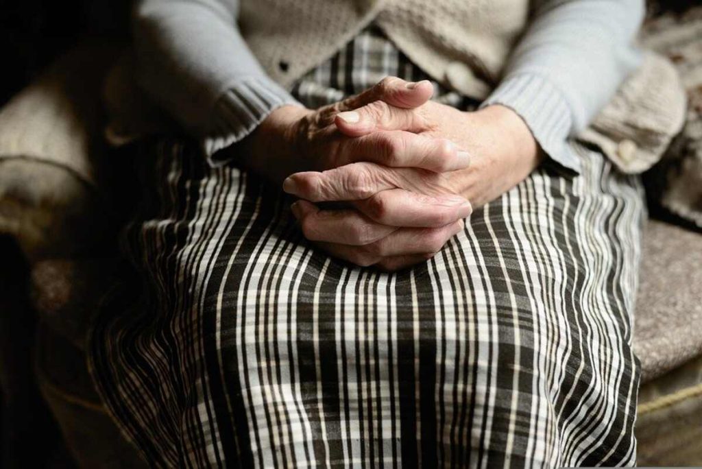 Seven tips for taking care of your elderly parents