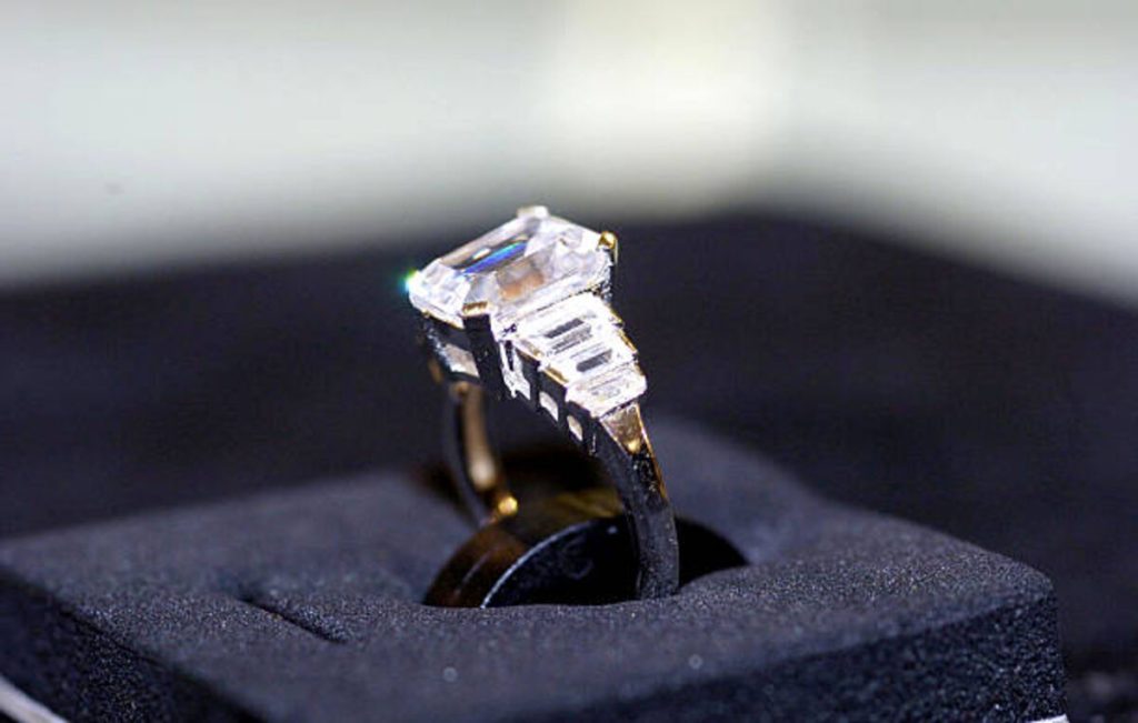 1-Carat Diamond Engagement Rings