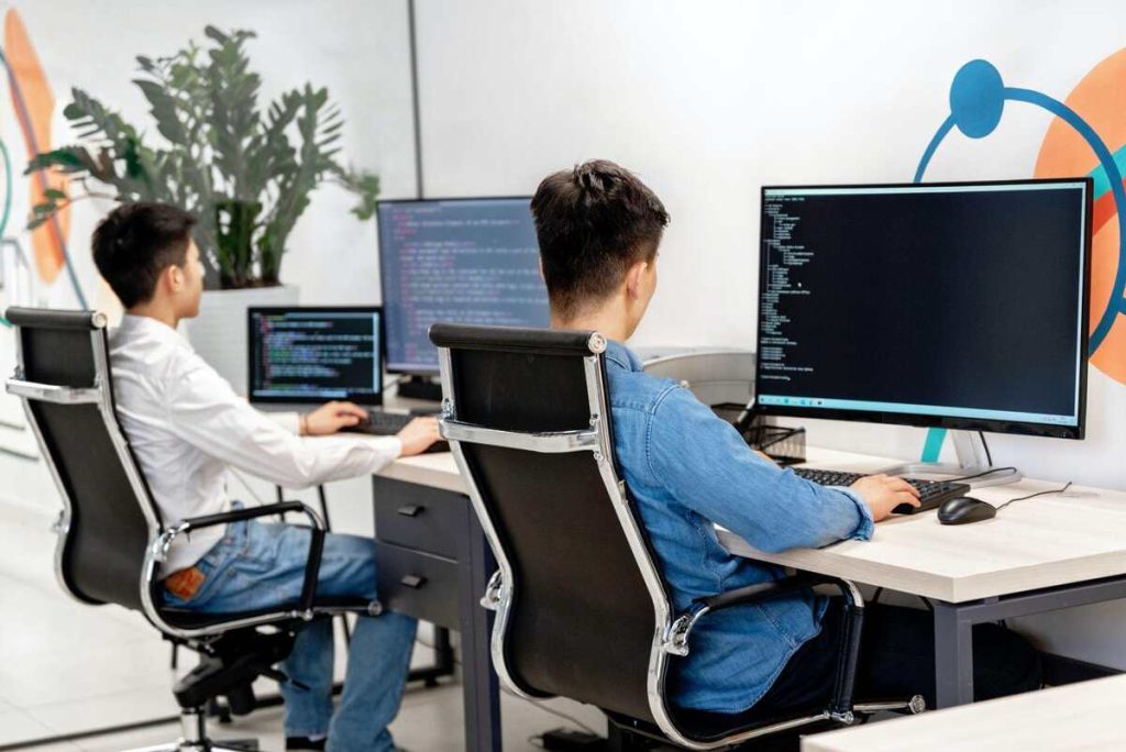 How Does Tech Help Businesses Perform Better?