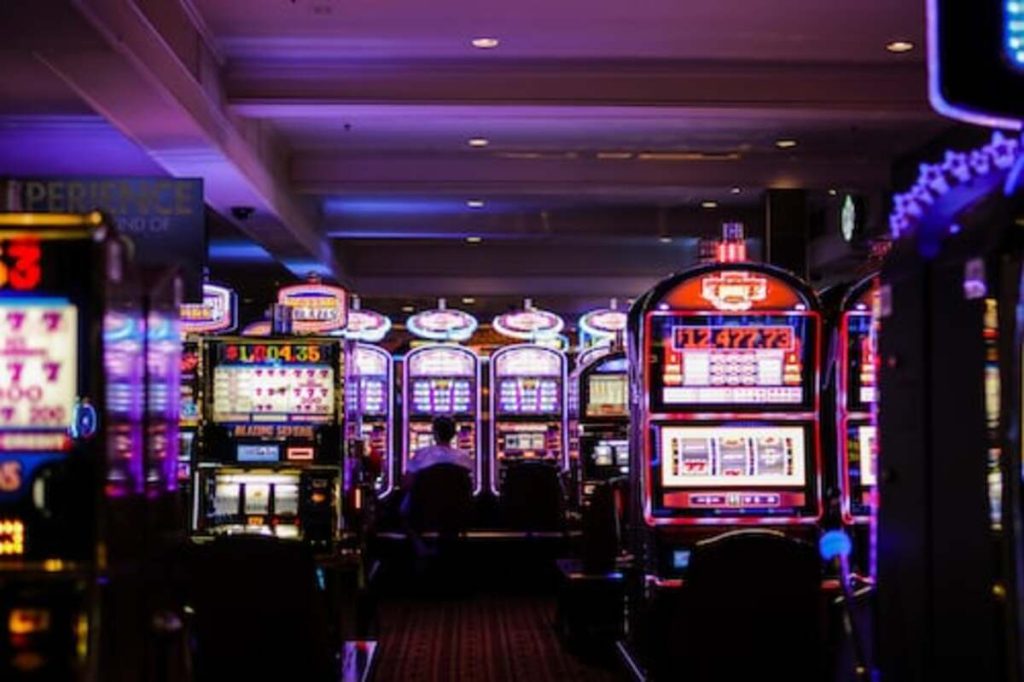 Cell phone Slots – 5 Basic steps to Carrying the Slot machine games in Your Pocket