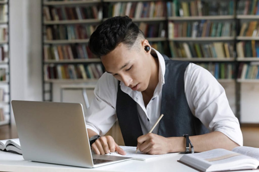Establishing Outline For Essay Producing