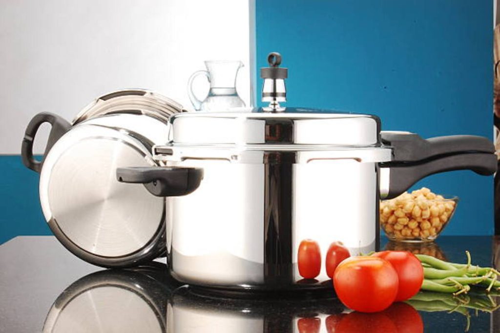Why Choose Stainless Steel Pressure Cookers For Quick Food Preparation?