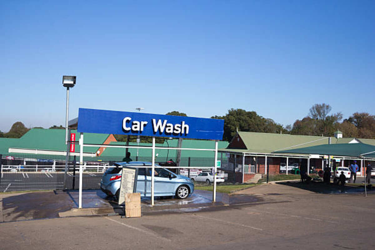 Car Wash Ventura Challenges Water Shortage