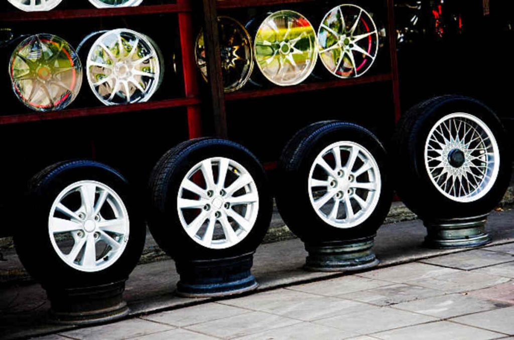 The Kansas City Auto Show and the World of Wheels