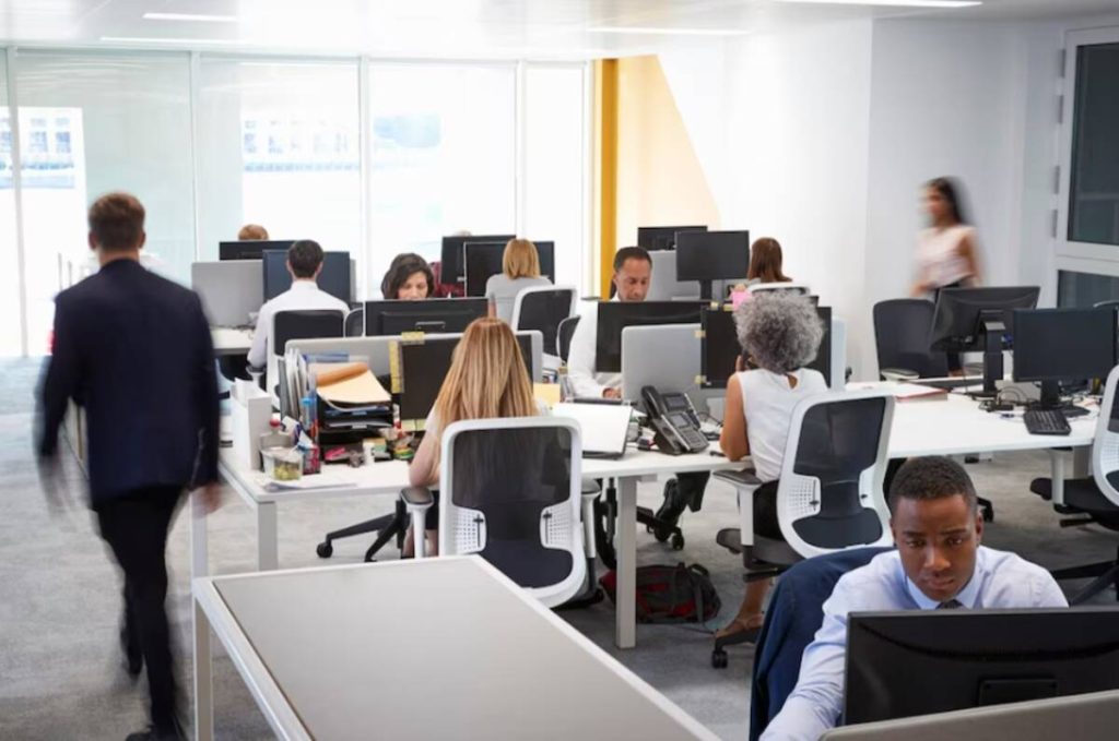 Leveling the Playing Field: The Philippines’ Customer Service and Back-Office Revolution