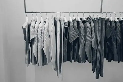 Clothing rental reviews: The best Worth it?