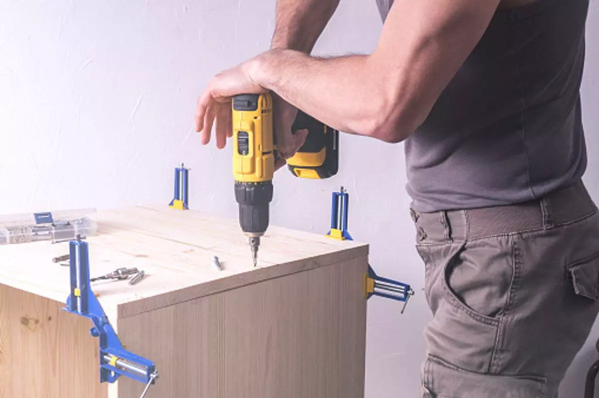 Best Cordless Screwdriver Under $50
