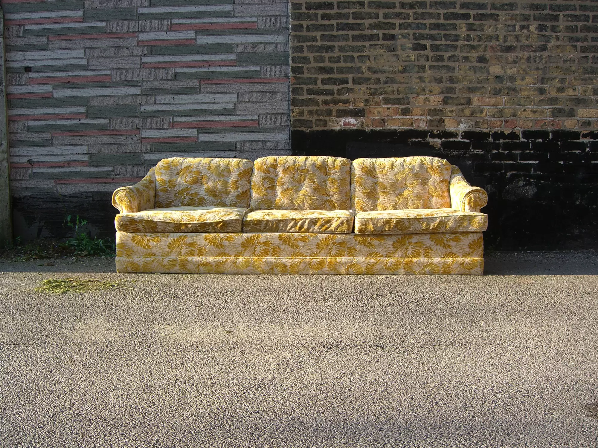 Home Cleanout: How to Dispose of Old Furniture