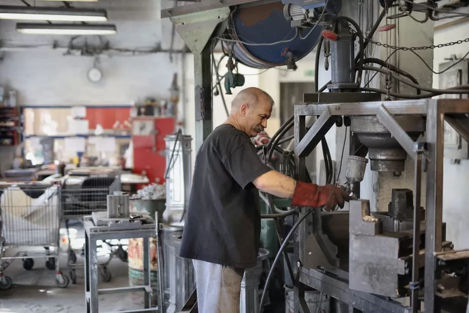 5 Factory Maintenance Tips to Reduce Production Downtime