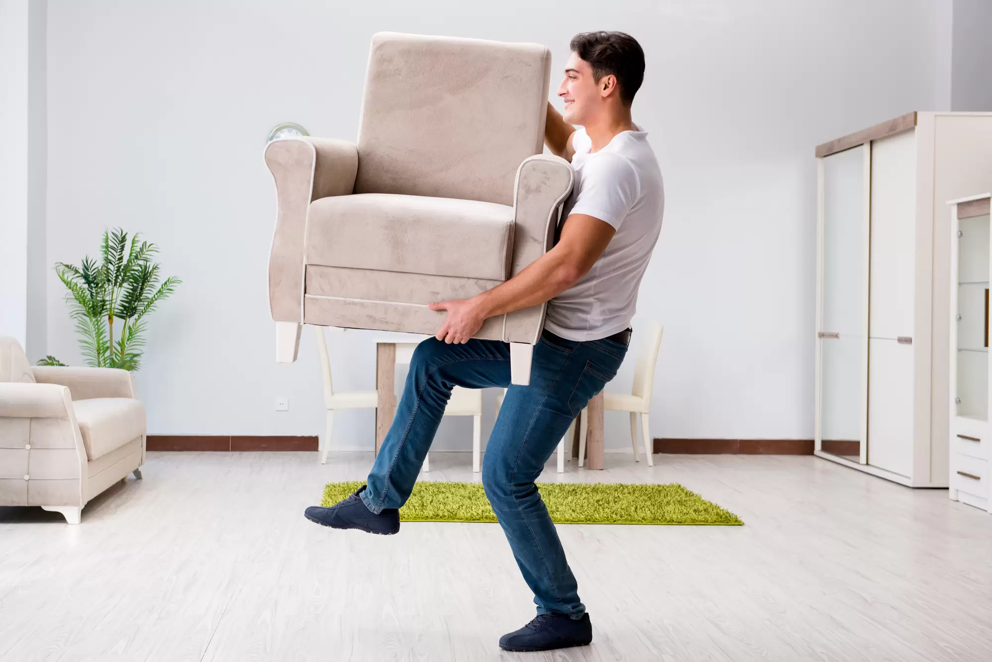 What Is the Best Way to Move Furniture Across the Country?