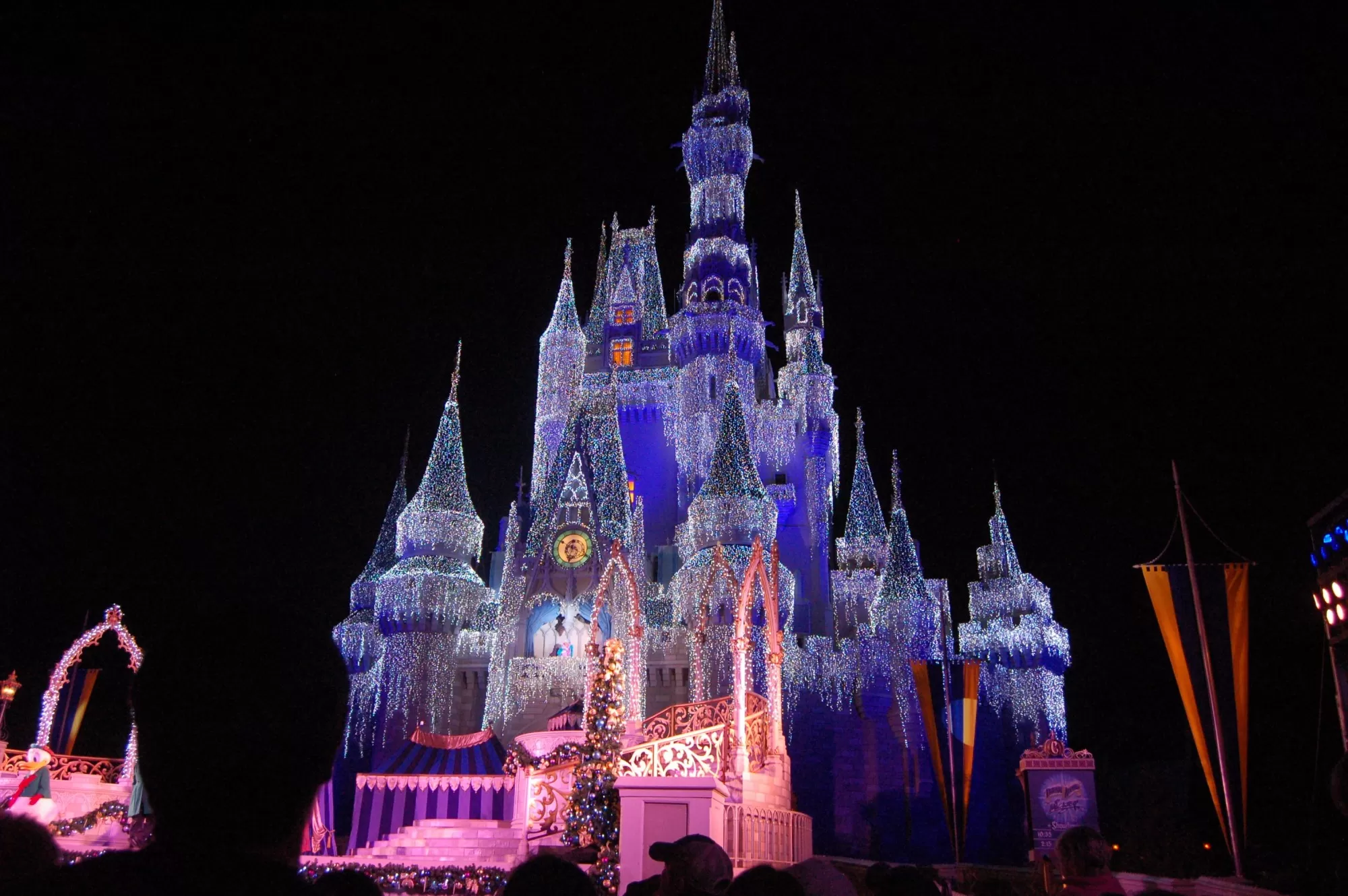 How to Save Money at Disney World, According to the Experts