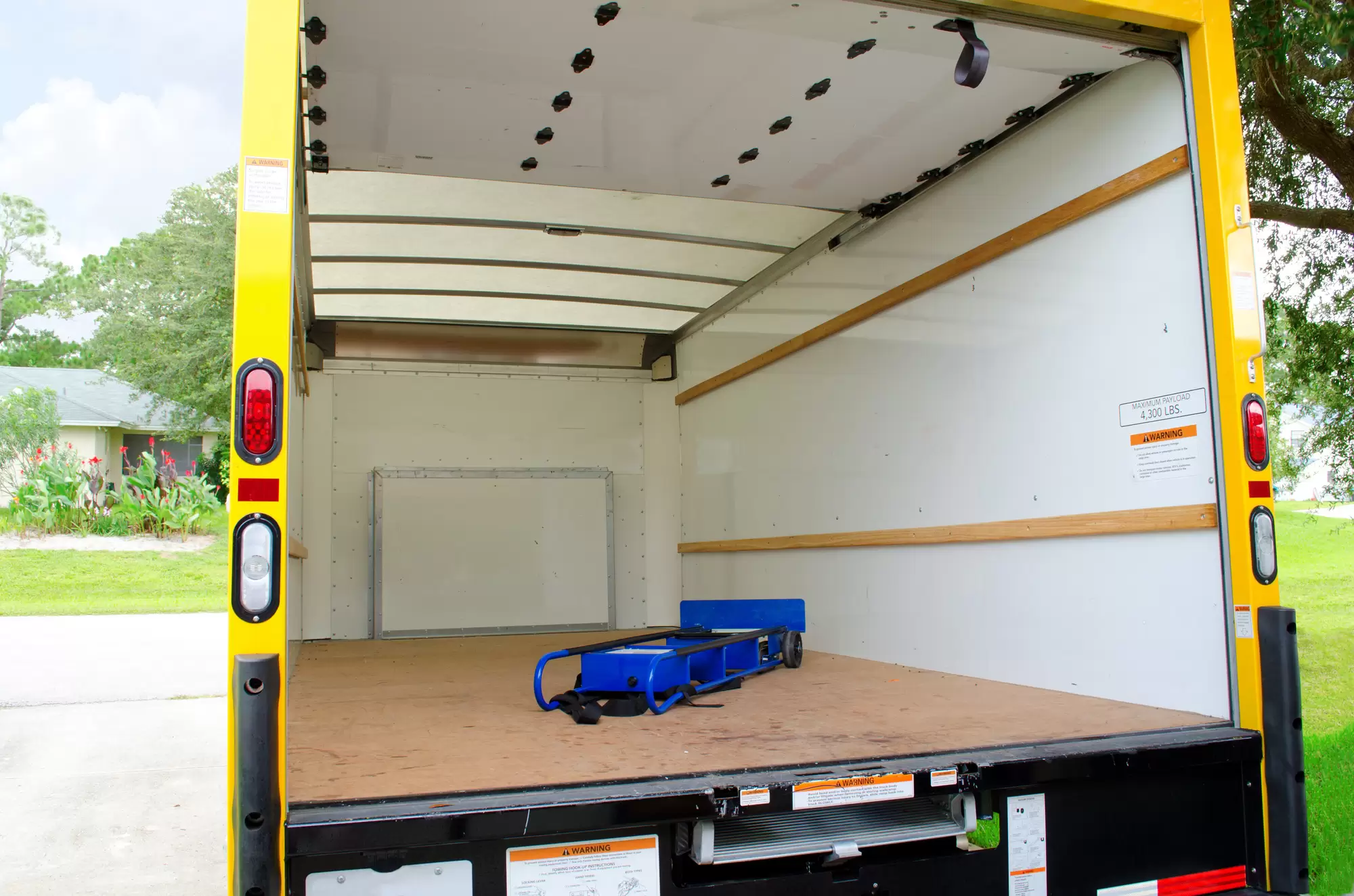 What Are the Best Moving Trucks That Exist in the Industry Today?