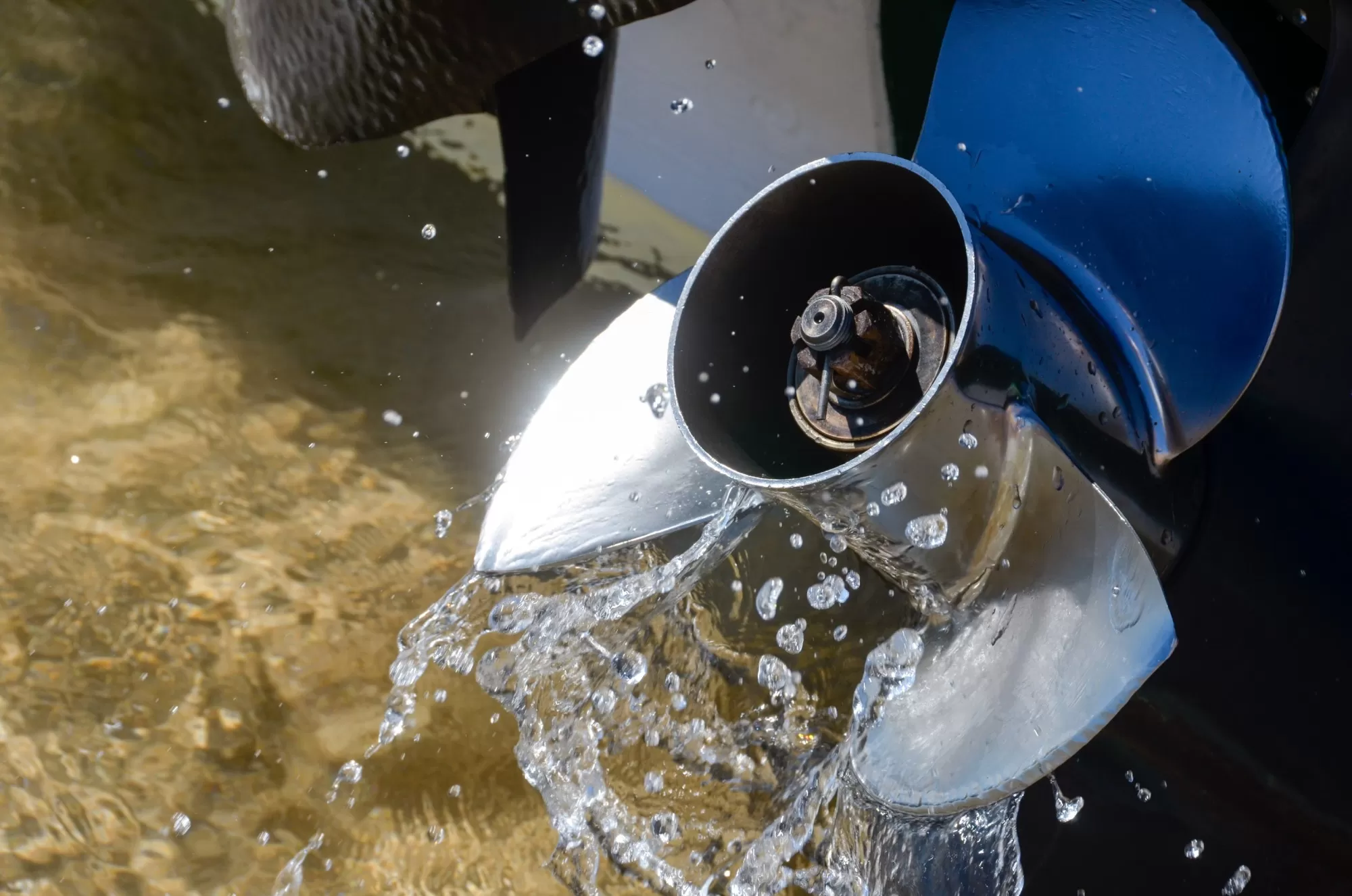 Propellers: Choosing the Right One for Your Boat