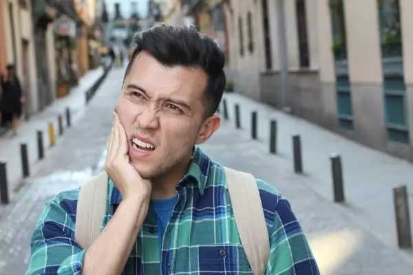 Emergency Mouth Injury: When to Call a Dentist