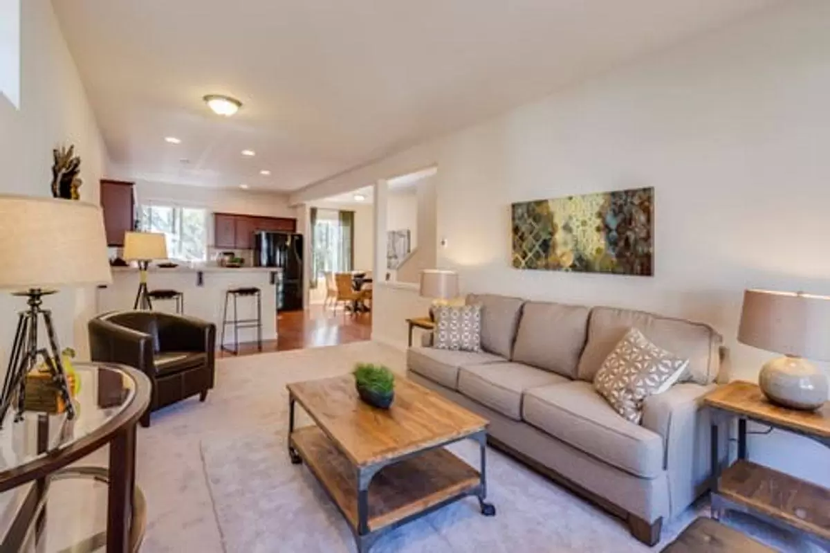 Reasonably priced Luxury Custom Home Surviving in Today’s Economy?.