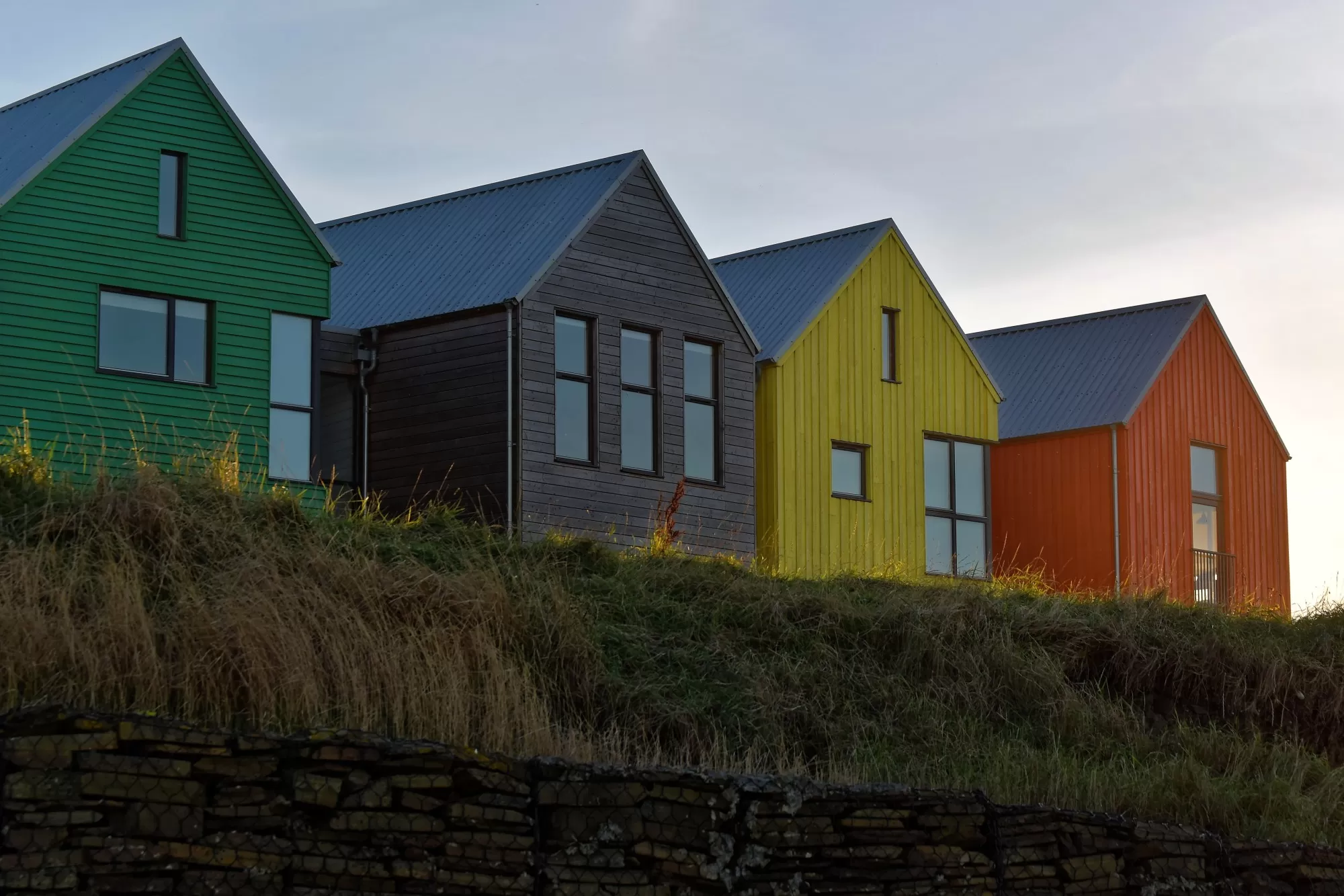 Choosing the Perfect Exterior Paint Colors for a Commercial Building