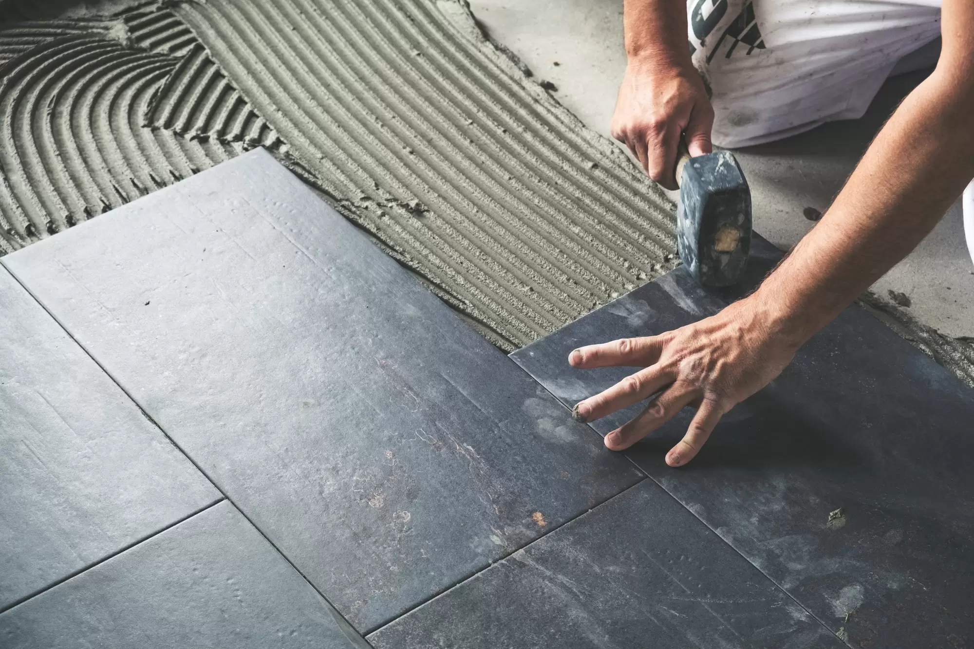 The Pros and Cons of Tile Floor Installation