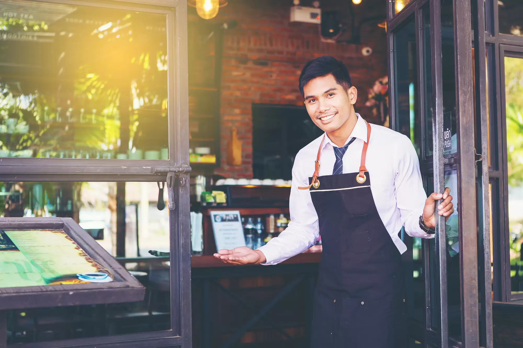 How to Improve Customer Experience at Your Restaurant