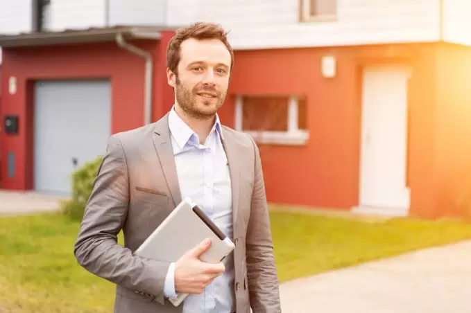 How Do I Choose the Best Real Estate Agent in My Local Area?