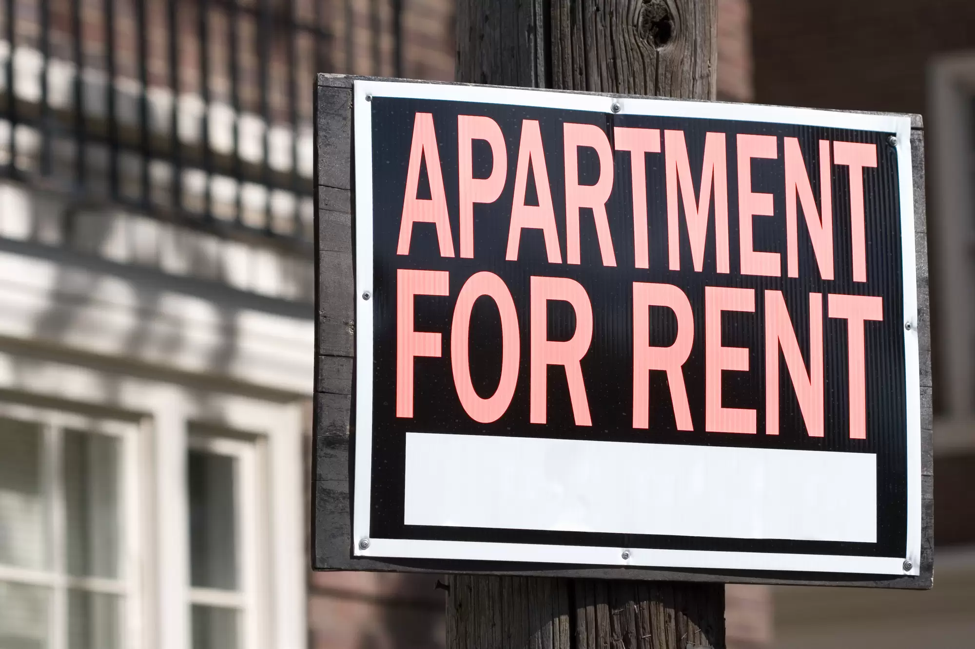 5 Key Factors to Consider When Renting a Studio