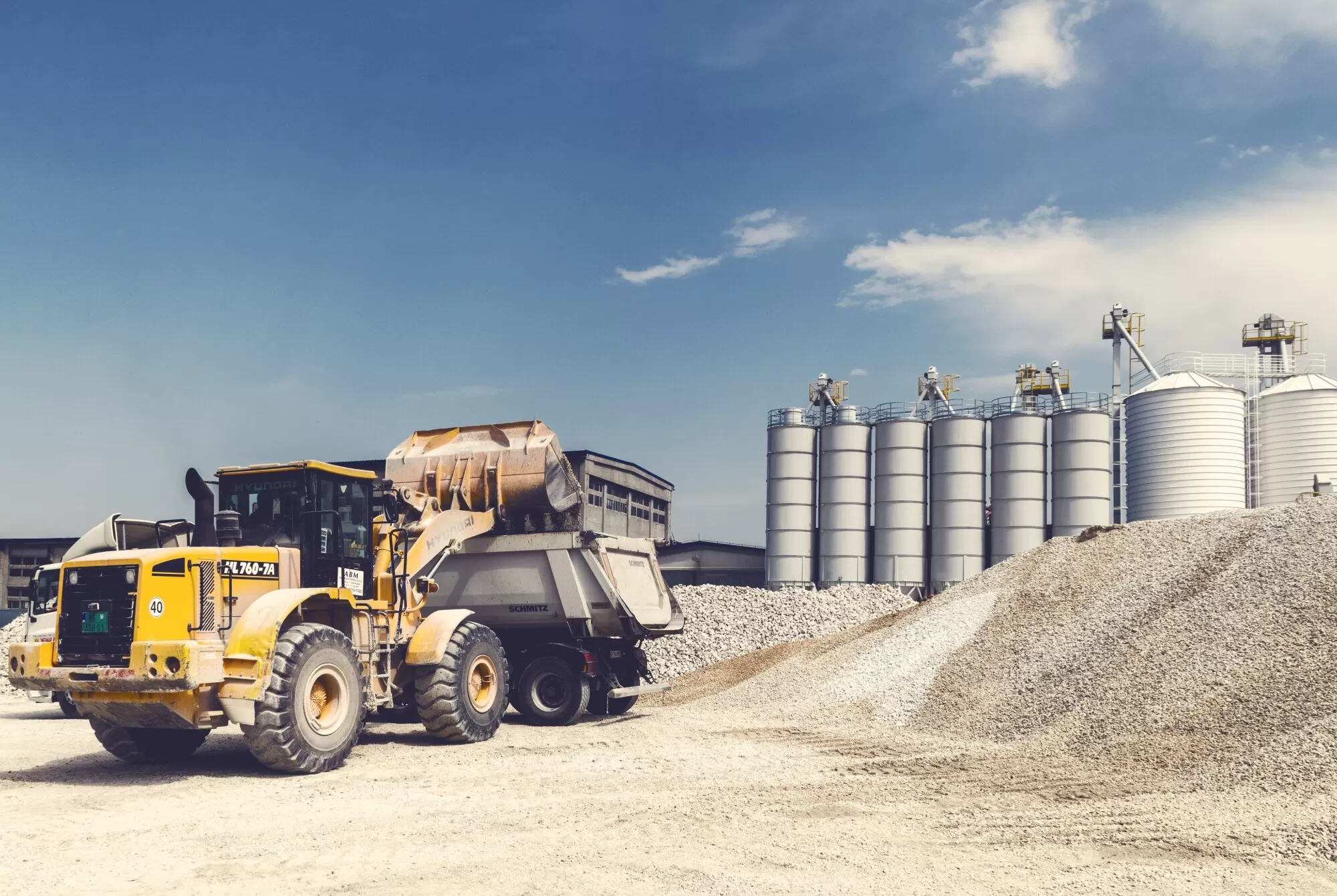 The Ultimate Guide to Choosing an Excavation Truck for Your Business