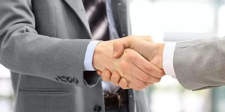 5 Easy Ways to Connect with Customers