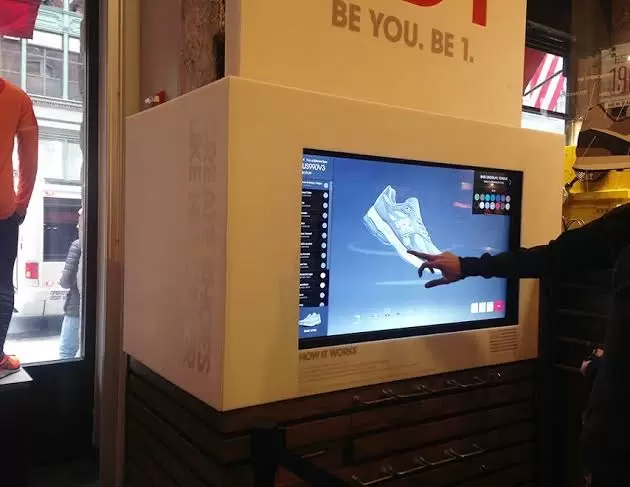 How Interactive Displays Help Boost Retail Sales