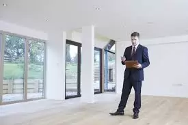 Why Become a Real Estate Agent? What Are the Benefits?